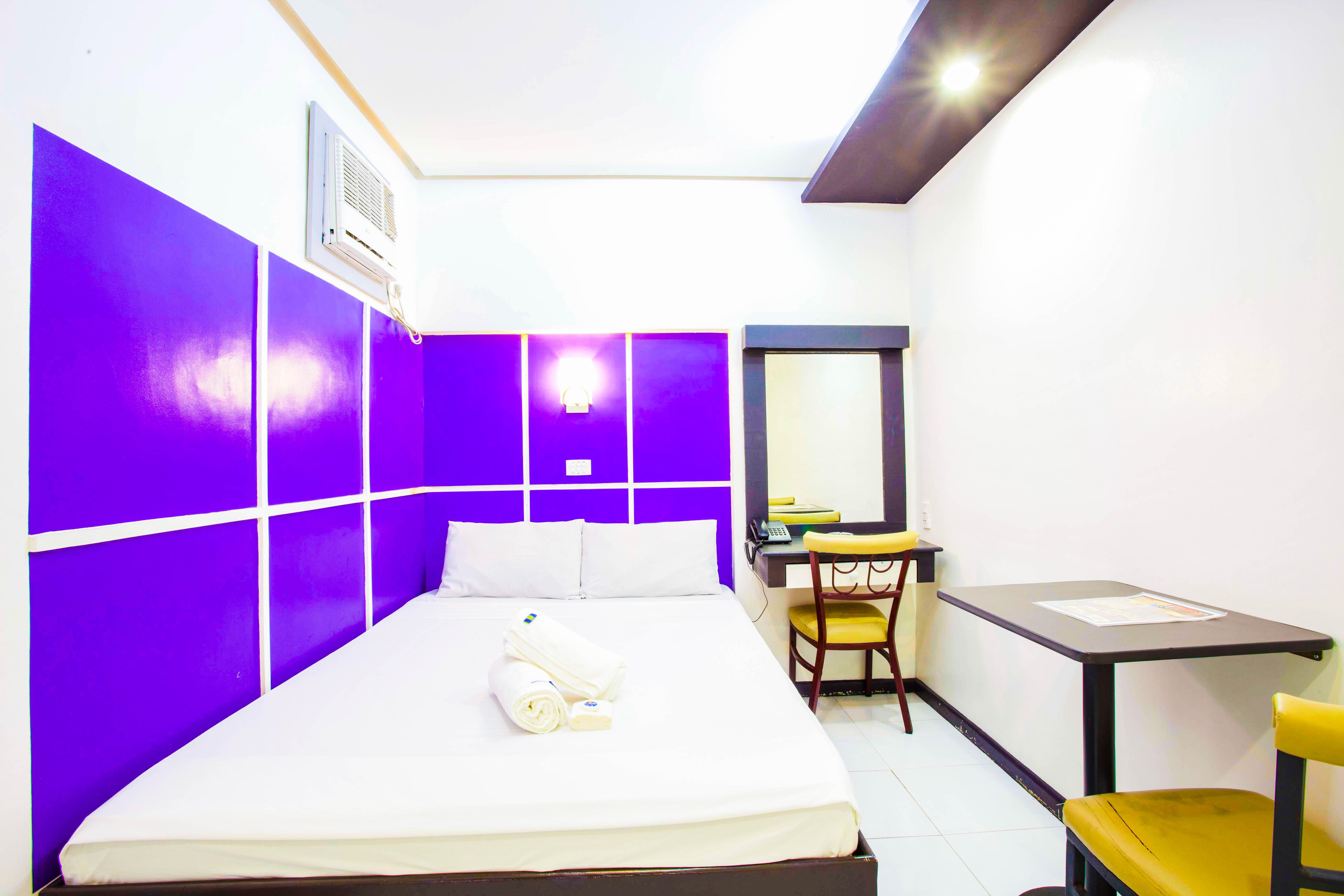 Hotel 99 Cubao Quezon City Exteriör bild