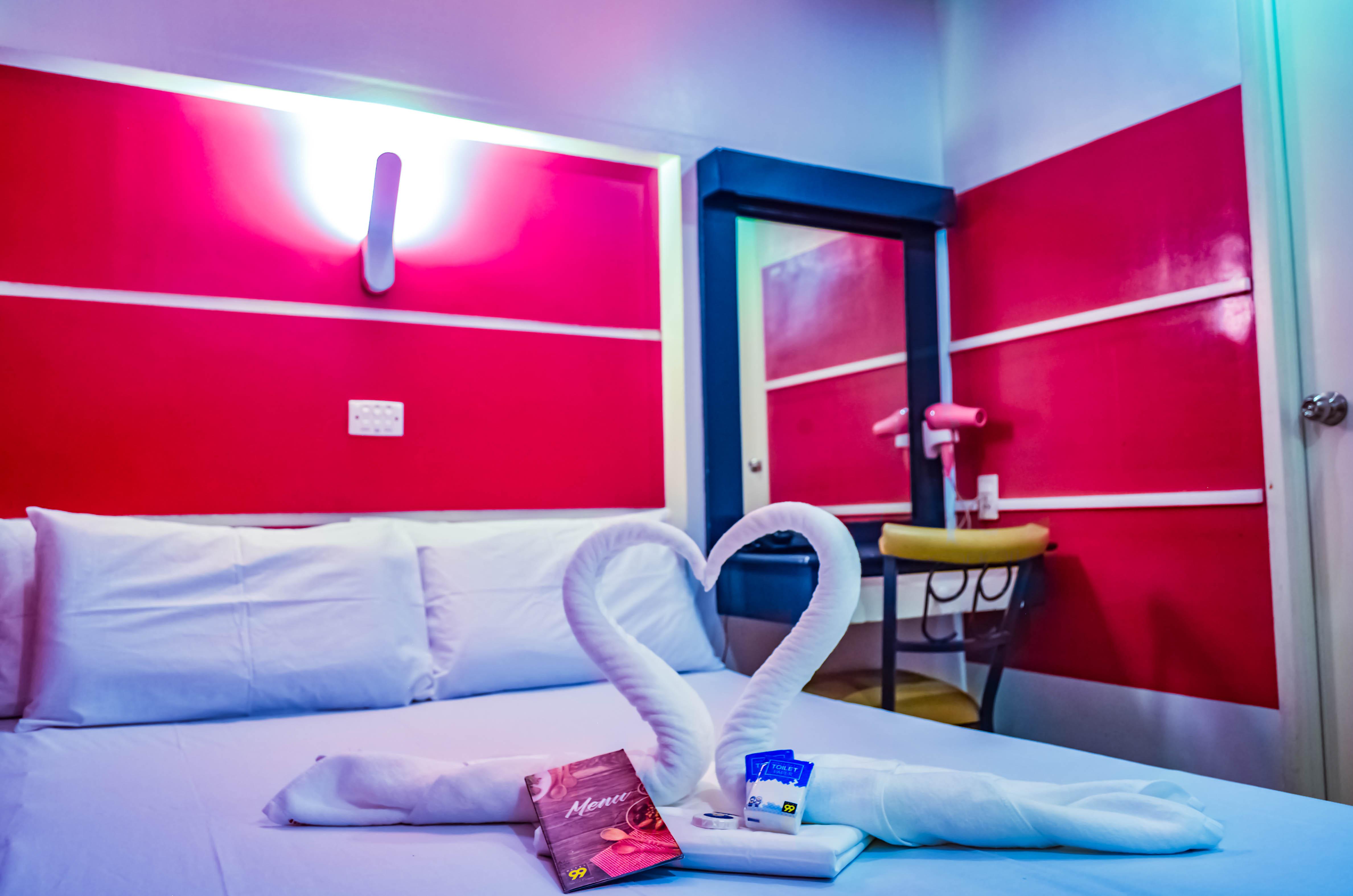 Hotel 99 Cubao Quezon City Exteriör bild