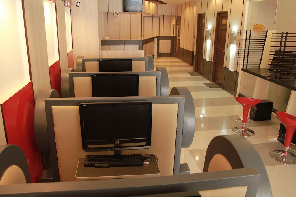 Hotel 99 Cubao Quezon City Exteriör bild