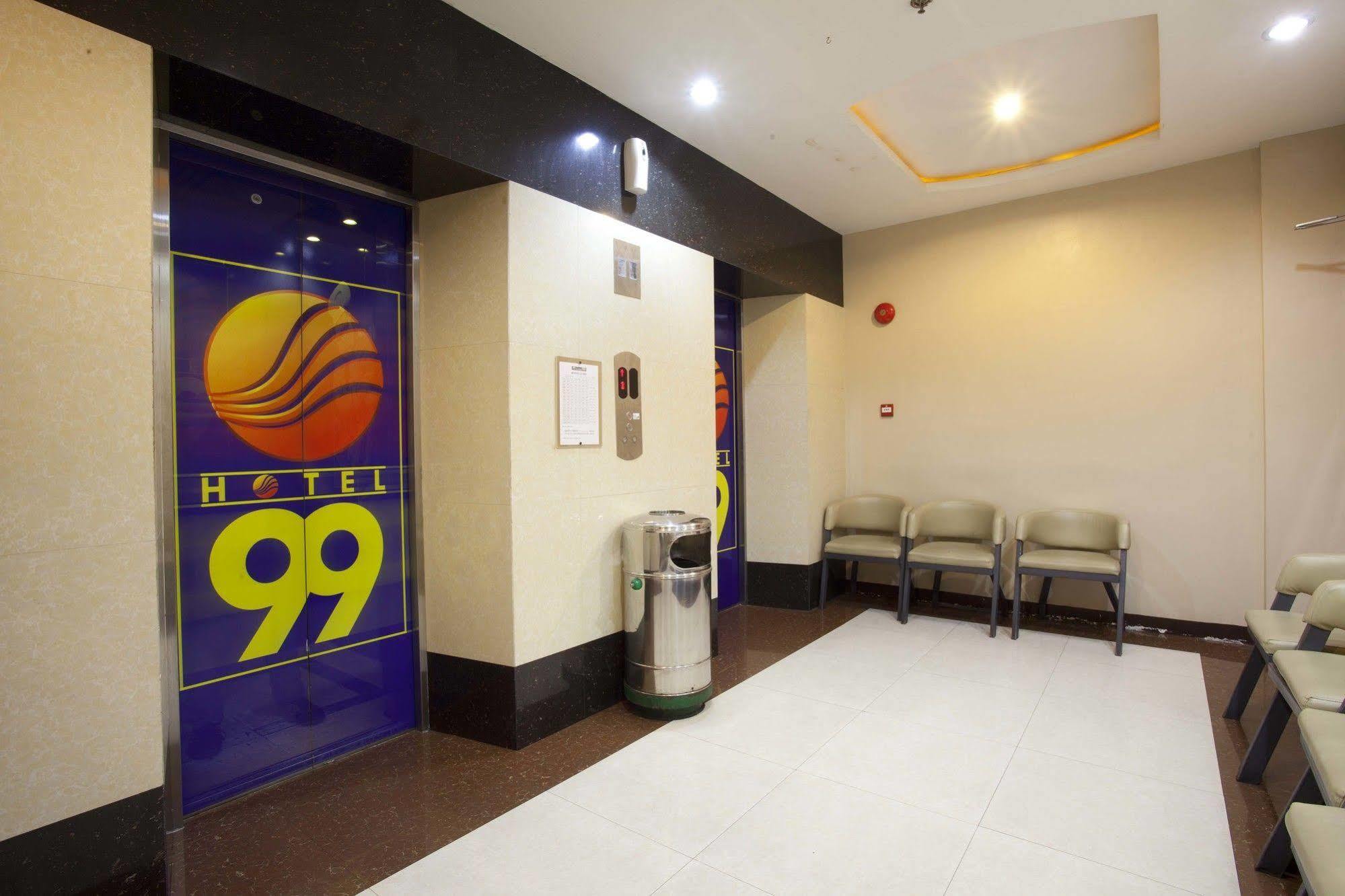 Hotel 99 Cubao Quezon City Exteriör bild