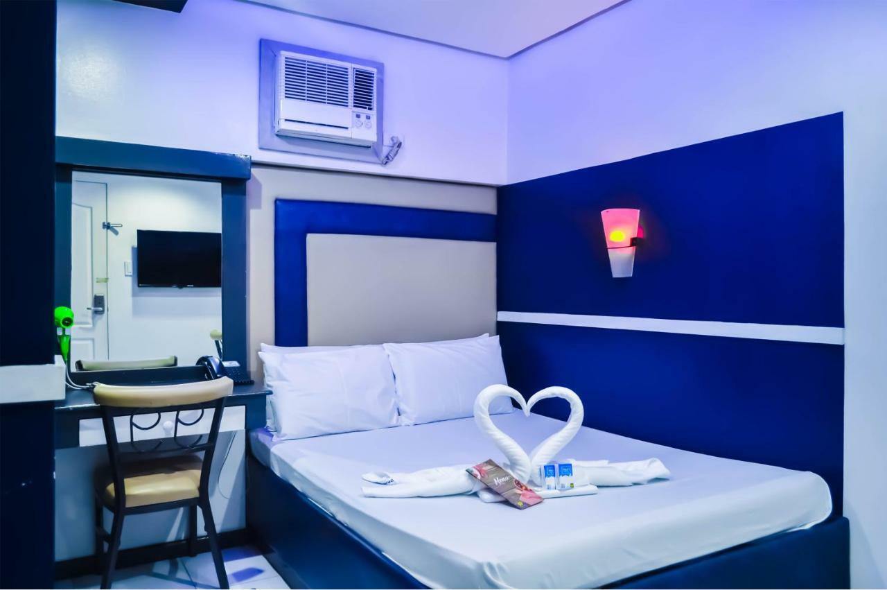 Hotel 99 Cubao Quezon City Exteriör bild