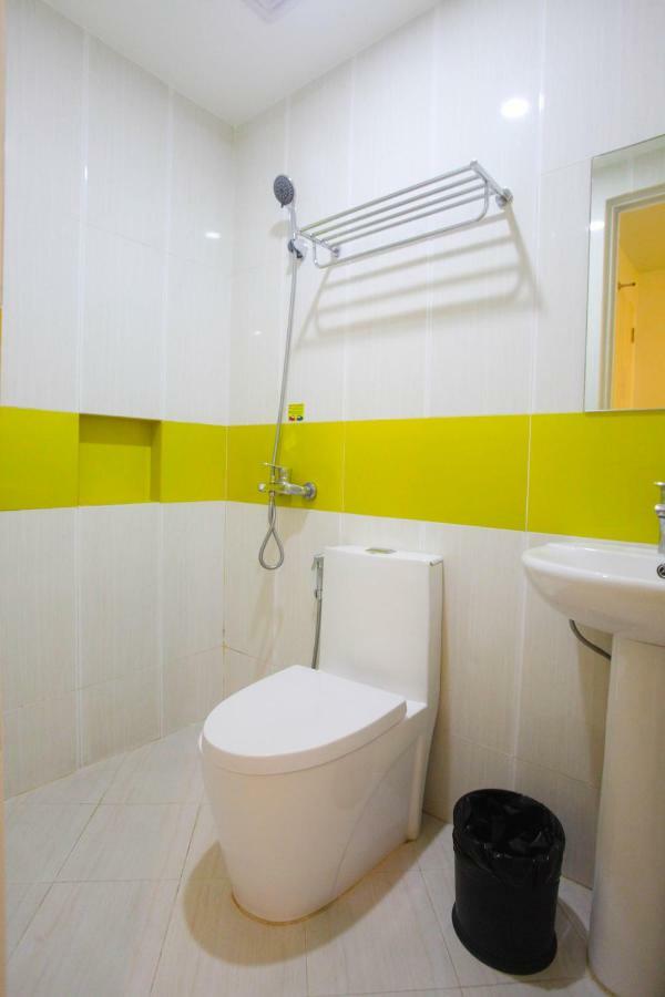 Hotel 99 Cubao Quezon City Exteriör bild